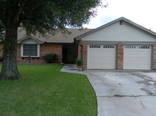 908 S 22nd St, Nederland, TX 77627