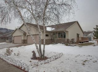 936 Streblow St, Onalaska, WI 54650