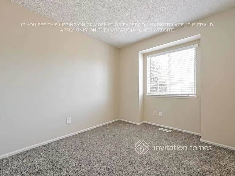 9636 Lameria Dr — Photo 16