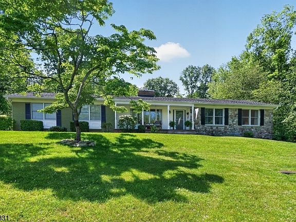 3rd image of 64 Stony Brook Rd