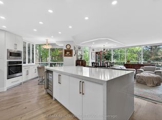 110 Promenade Cir #203, Vaughan, ON L4J7W8