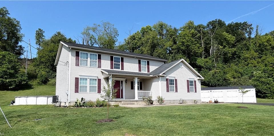 1st image of 45 Pin Oak Dr