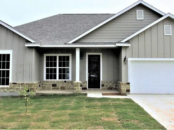 326 Nene Ln, Bastrop, TX 78602