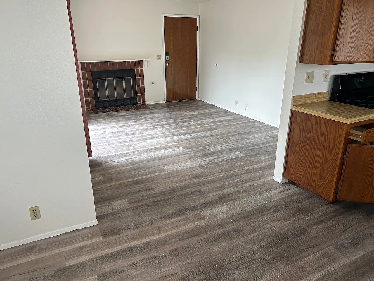 2 bed, 1000 sqft, $3,450 — Photo 4