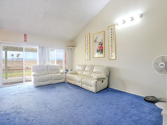 5th image of 21009 Glenwold Dr