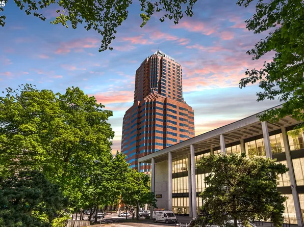 1414 SW 3rd Ave APT 2703, Portland, OR 97201