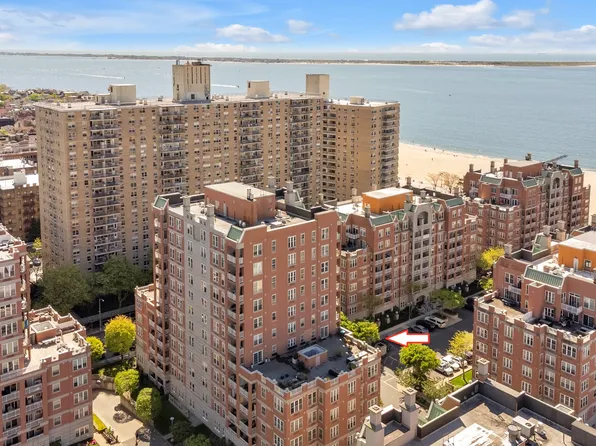 65 Oceana Drive East image 24 of 44