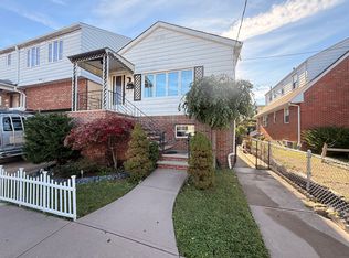 204 9th St, Fairview, NJ 07022