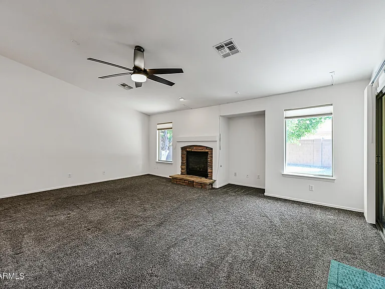 4463 E Downing Cir — Photo 7
