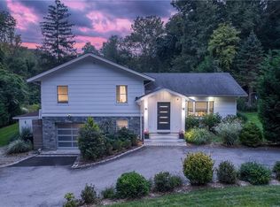 211 W Rocks Rd, Norwalk, CT 06851