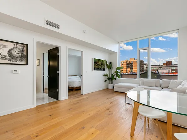 1321 Seneca St, Seattle, WA