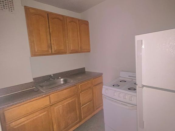 5th image of 3521 86th St APT 3