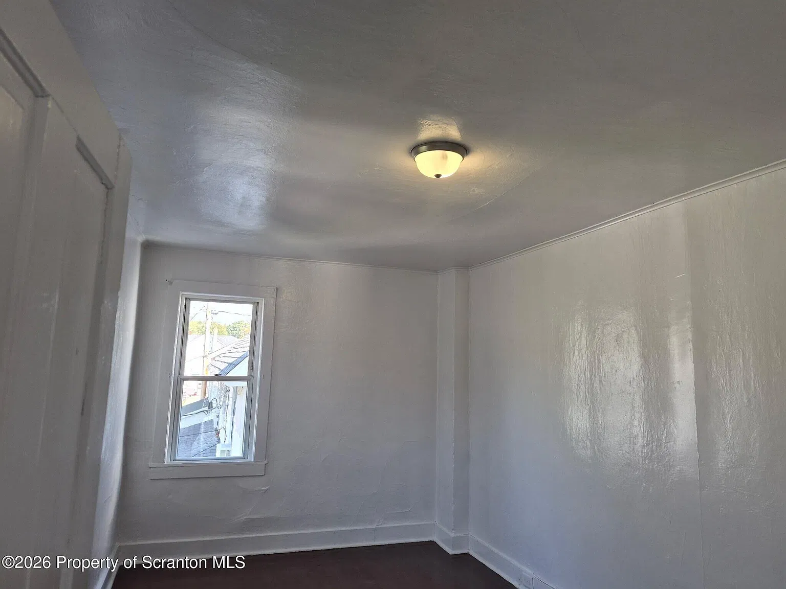 104-106 Lincoln St — Photo 3