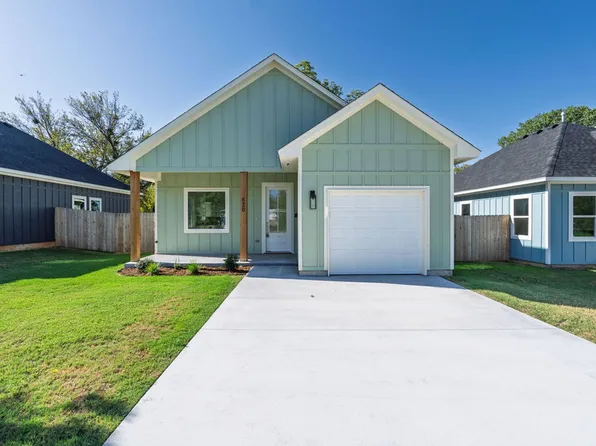 820 W Locust St, Tecumseh, OK 74873