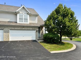 1050 E Danbury Dr, Cary, IL 60013