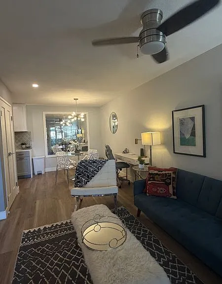 2801 N Los Felices Cir E #D107 — Photo 16