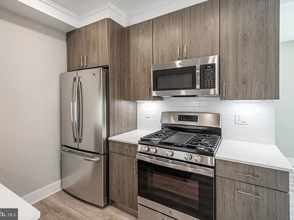 746 S 16th St Unit 2B, Philadelphia, PA 19146