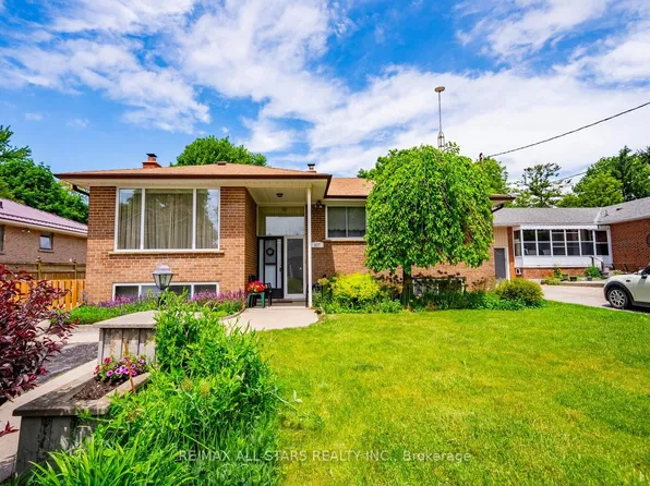 427 Watson Dr, Whitchurch Stouffville, ON L4A 6L1