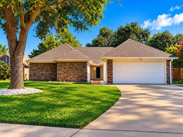 6031 Ray Dr, Pasadena, TX 77505