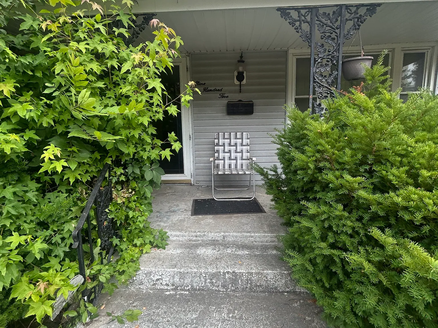 3 bed, 1080 sqft, $950 — Photo 2