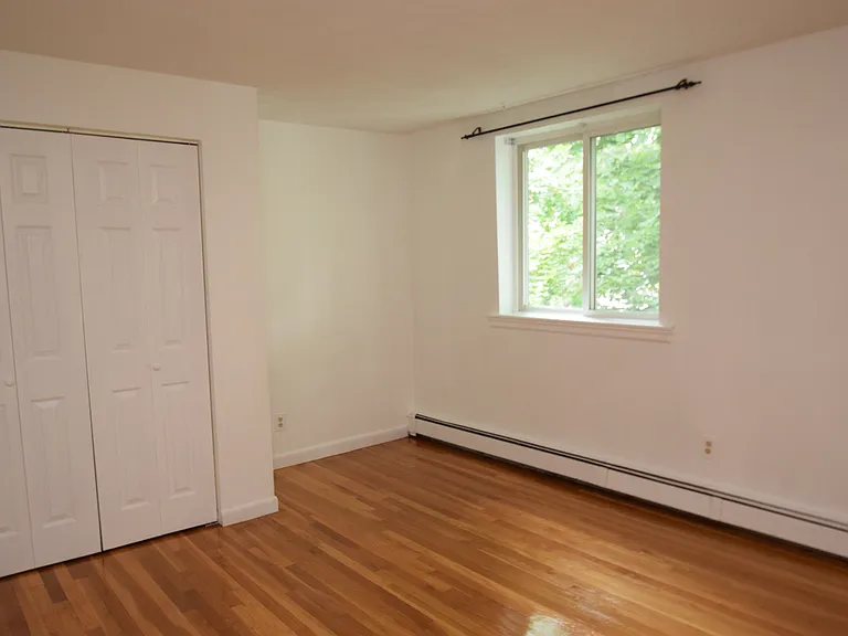 135 Inman St #12 — Photo 13
