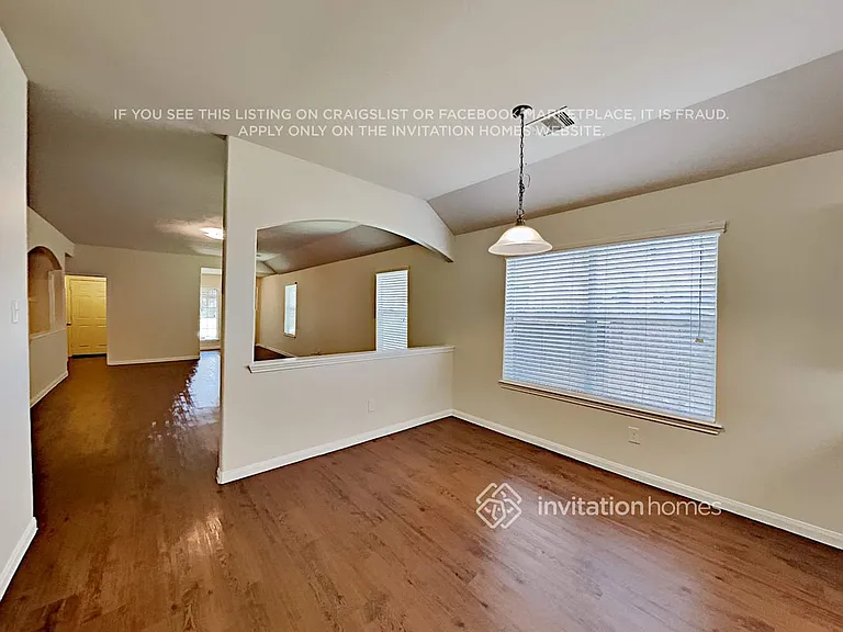18822 N Lyford Dr — Photo 4