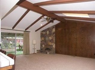 6828 Gloria Dr, Sacramento, CA