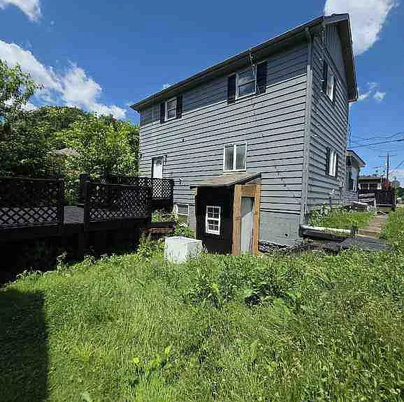 548 Heath St — Photo 2