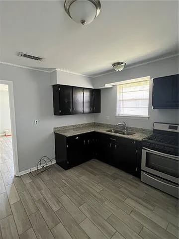 308 Cherry St — Photo 2