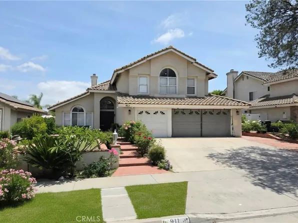 911 Homestead Rd, Corona, CA 92878