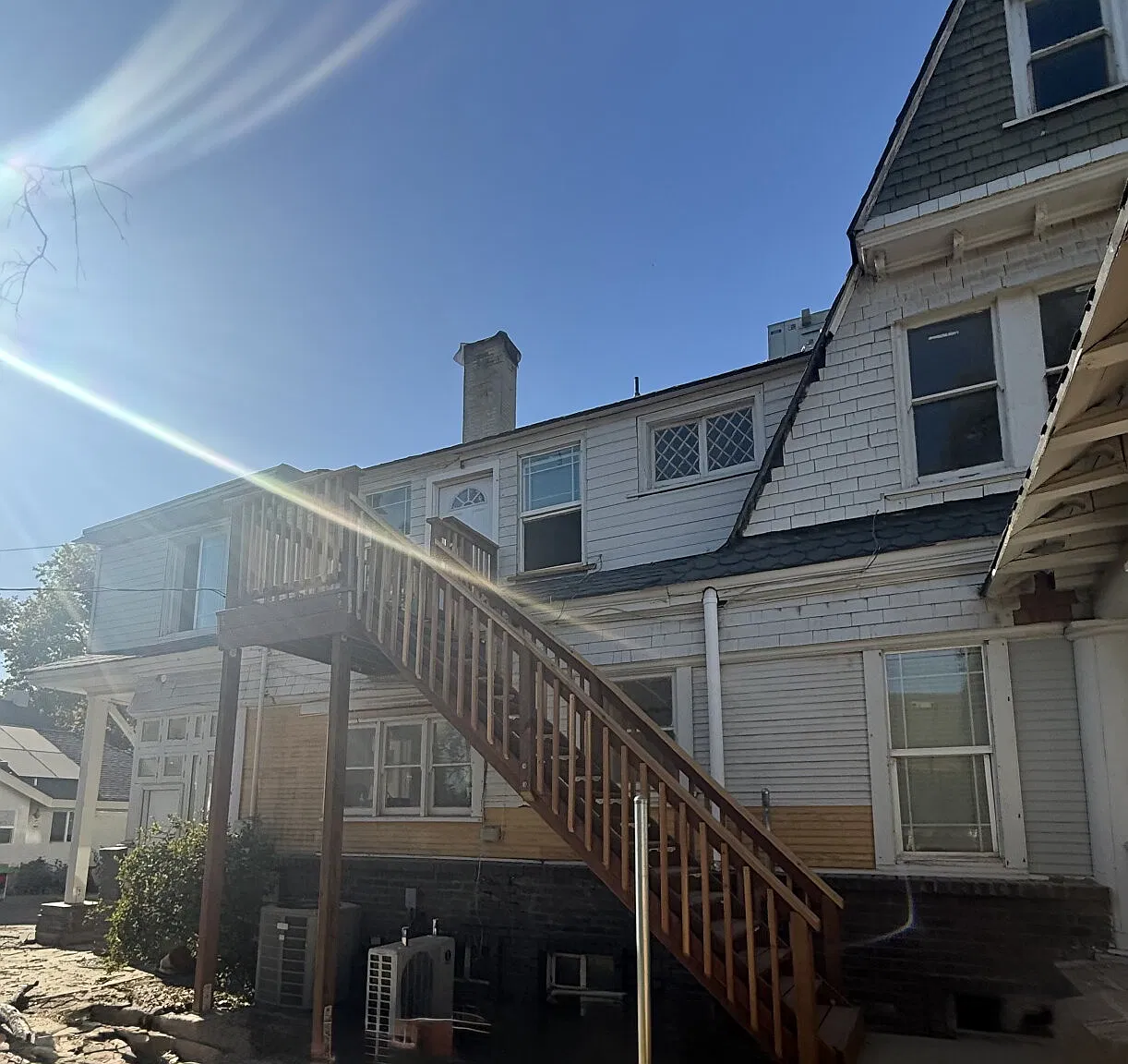 3 bed, 1.5 bath, 1800 sqft, $1,800 — Photo 3