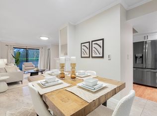 10409 NE 32nd Pl APT B104, Bellevue, WA 98004
