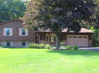 6905 Colt CIRCLE, West Bend, WI 53090