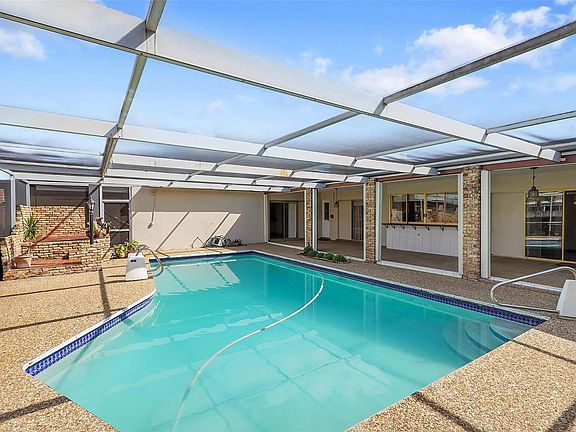 2nd image of 4807 Cleveland Street