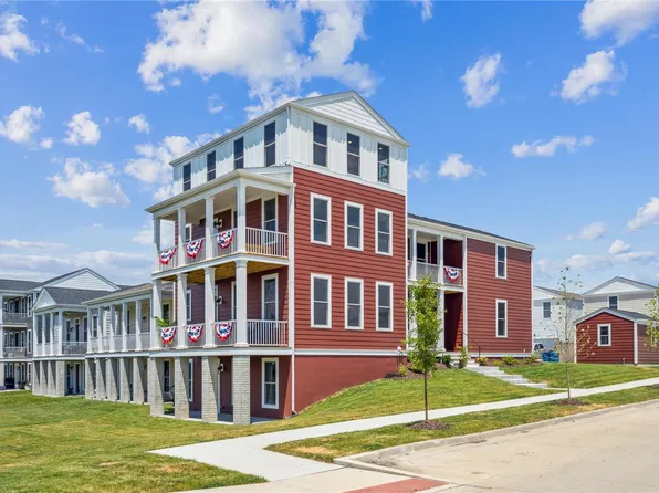 2032 Tiber St, Saint Charles, MO 63301