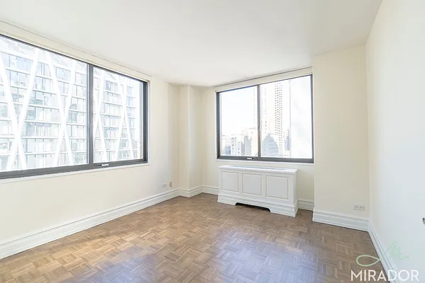 Rented by Mirador Real Estate | media 32