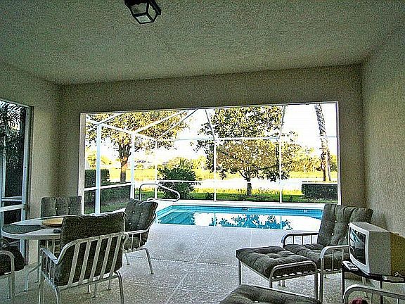 2nd image of 7937 SE Peppercorn Ct