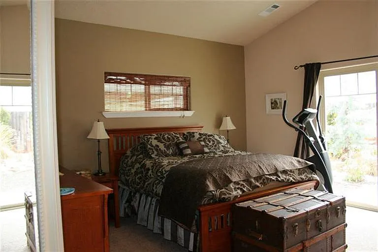 1221 Kamerin Springs Dr — Photo 10