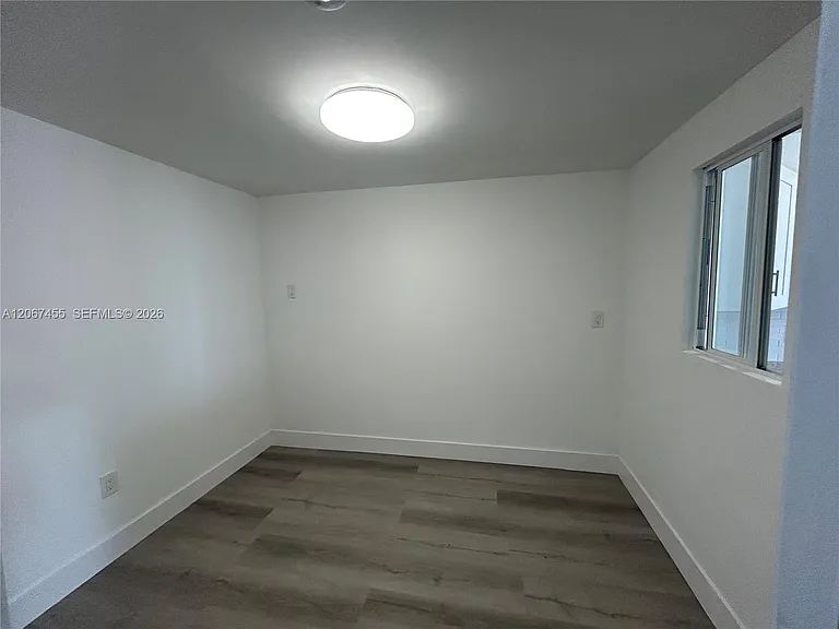 1250 NE 125th St #410C — Photo 14