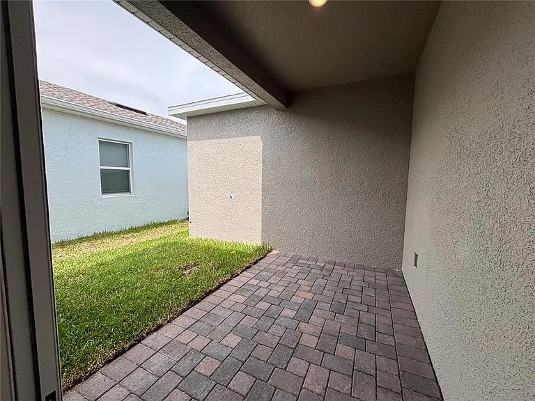 15549 Gentle Rain Dr — Photo 33