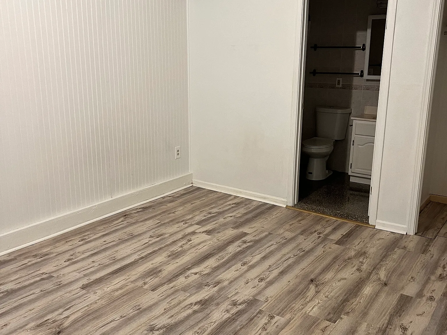 28 Lydia Ave — Photo 3