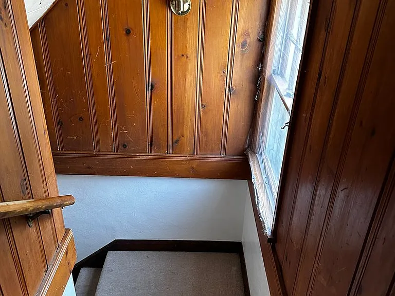 555 Woodsdale Ave — Photo 17