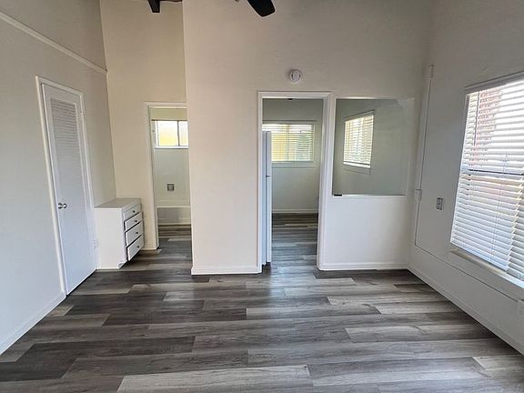 5th image of 4449 Ocean Blvd #1