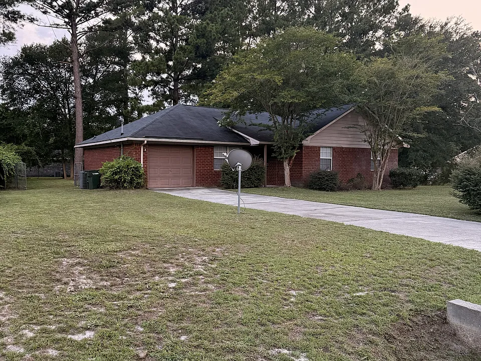 100 Angie St