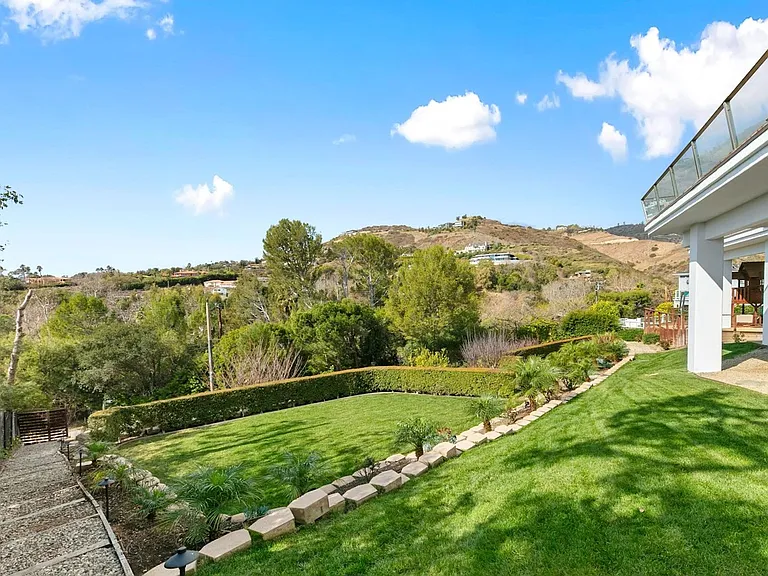 27091 Sea Vista Dr — Photo 68