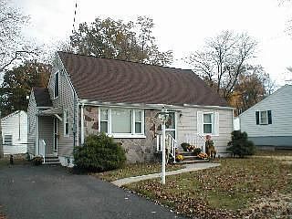 Stone/Vinyl Exterior