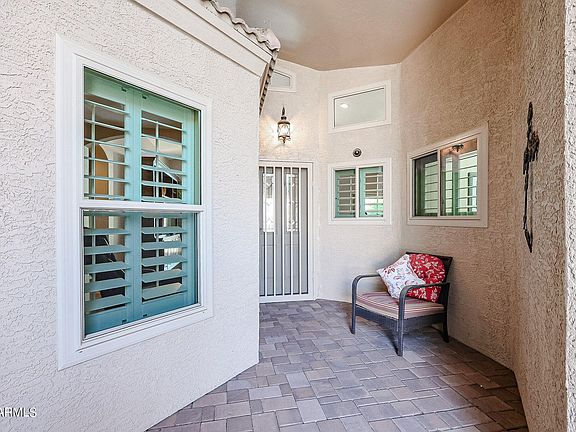 4th image of 15060 W FAIRMOUNT Avenue