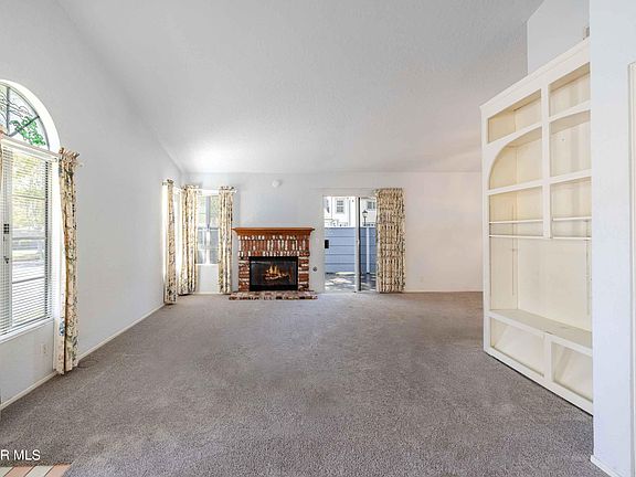 3rd image of 365 Jeremiah Dr Unit A