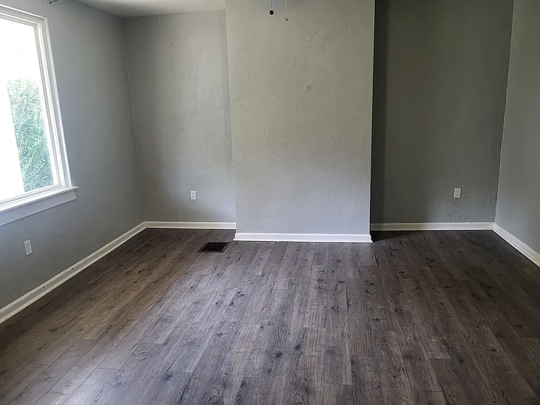 141 Linnview Ave — Photo 2