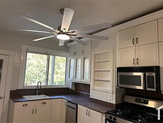 2 bed, 1000 sqft, $2,950 — Photo 4